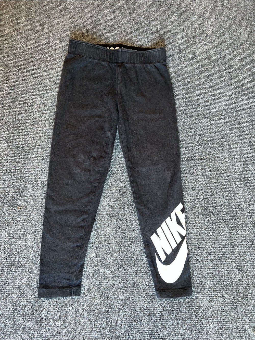 Nike Girls Black Logo Leggings White Swoosh Active Pants Size M 5-6 Years